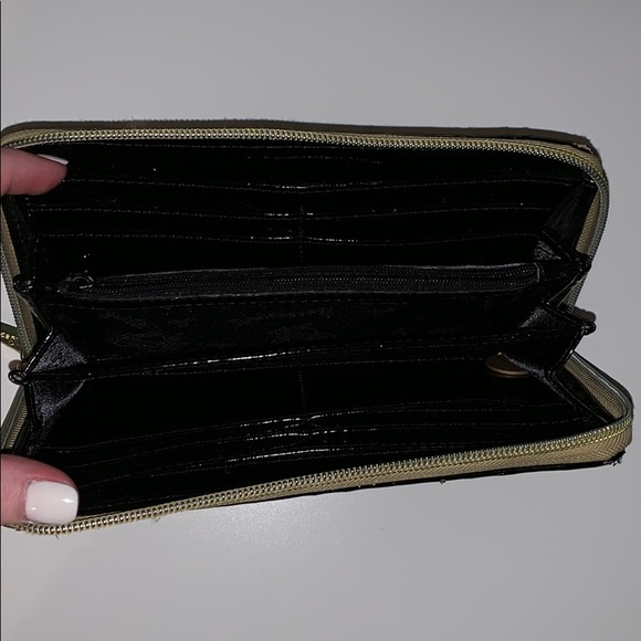 Sparkly Gold Betsy Johnson Wallet - Picture 3 of 3